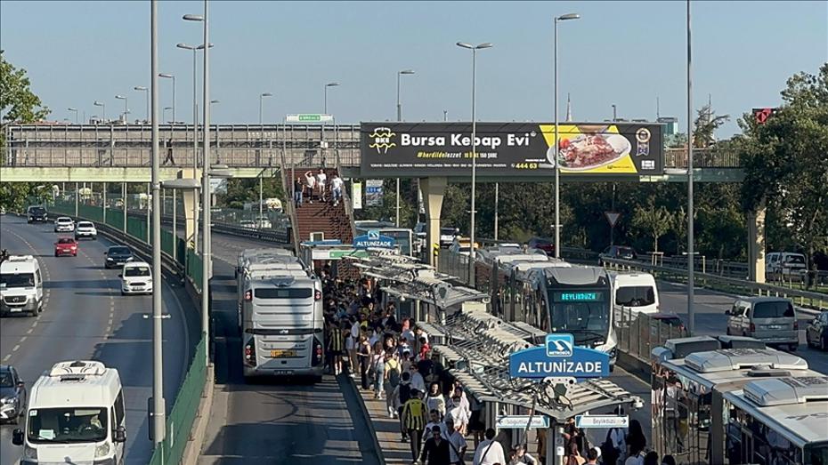 Dikkat! Yarın Metrobüs Seferleri ve Altı Durak Kapalı: Fatih Sultan Mehmet Köprüsü Güzergahtan Gidilecek