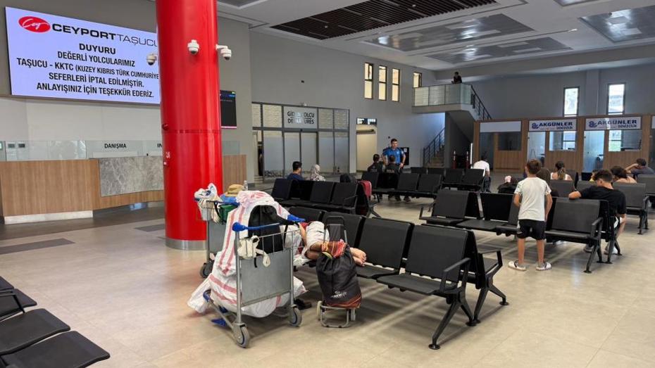 Mersin-Girne Feribot Seferleri Geçici Süreyle Durduruldu
