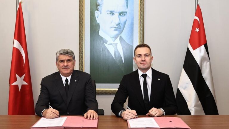 Son dakika spor haberleri | Mert Günok Beşiktaş’a imza attı