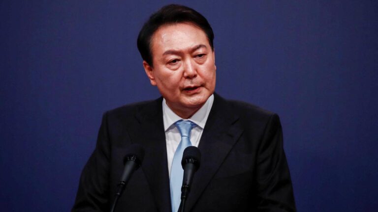 Güney Kore mahkemesi Yoon için tutuklama emrinin uzatılmasına karar verdi