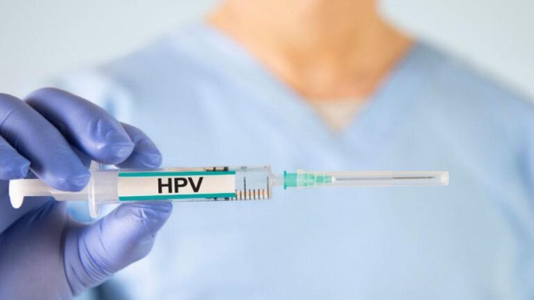 HPV aşısı nedir? Kim uygulanır, ne zaman yapılmalı?