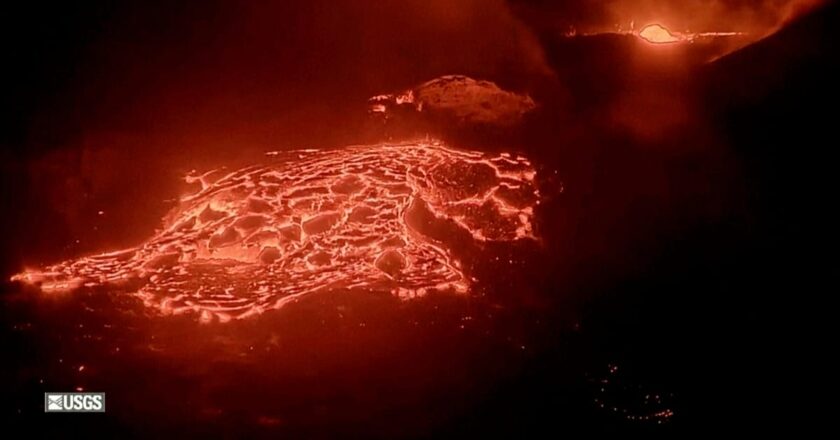 Video. Hawaii’deki Kilauea yanardağından lav püskürdü